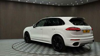 Porsche Cayenne 3.0 TD V6 TiptronicS 4WD Euro 6 (s/s) 5dr
