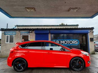 Ford Focus 1.5T EcoBoost Zetec S Red Edition Euro 6 (s/s) 5dr
