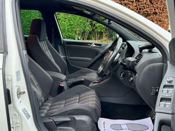 Volkswagen Golf GTI 2.0 245PS TSI 7-spd DSG