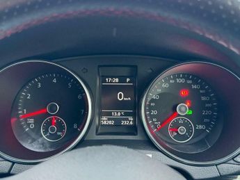 Volkswagen Golf GTI 2.0 245PS TSI 7-spd DSG