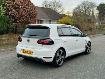 Volkswagen Golf GTI 2.0 245PS TSI 7-spd DSG