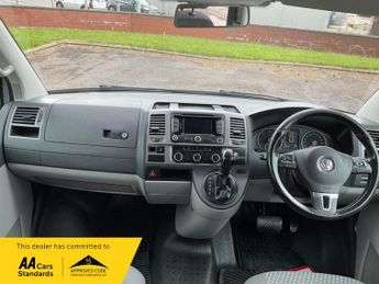 Volkswagen Transporter T32 TDI KOMBI HIGHLINE