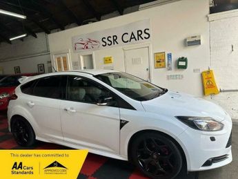 Ford Focus 2.0T EcoBoost ST-3 Hatchback 5dr Petrol Manual Euro 5 (s/s) (250