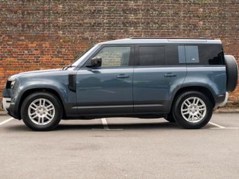 Land Rover Defender S - Tasman Blue - 360 Cameras