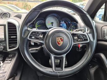 Porsche Cayenne S E-HYBRID TIPTRONIC
