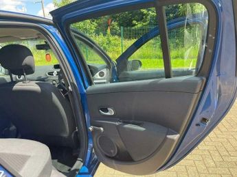 Renault Clio 1.6 VVT Expression Auto Euro 5 5dr