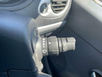 Renault Clio 1.6 VVT Expression Auto Euro 5 5dr