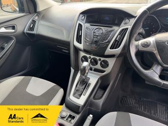 Ford Focus 1.6 Zetec Powershift Euro 5 5dr