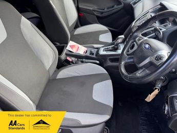 Ford Focus 1.6 Zetec Powershift Euro 5 5dr
