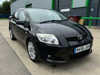 Toyota Auris 1.6 VVT-i SR 5dr