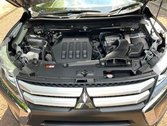 Mitsubishi Eclipse Cross DESIGN SE