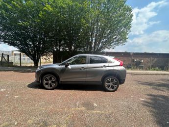 Mitsubishi Eclipse Cross DESIGN SE