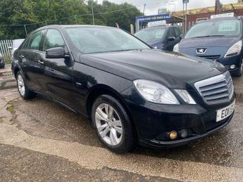 Mercedes E Class 2.1 E200 CDI BlueEfficiency SE Tiptronic Euro 5 4dr