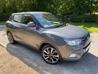 Ssangyong Tivoli ELX !! ULEV COMPLIANT - FULL HEATED LEATHER - NEW MOT - SERVICE 