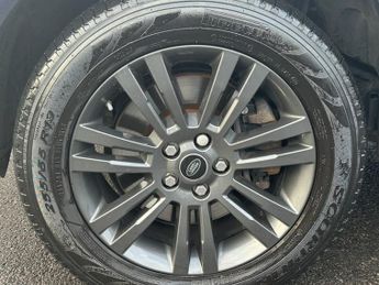 Land Rover Discovery 3.0 SD V6 Graphite SUV 5dr Diesel Auto 4WD Euro 6 (s/s) (256 bhp