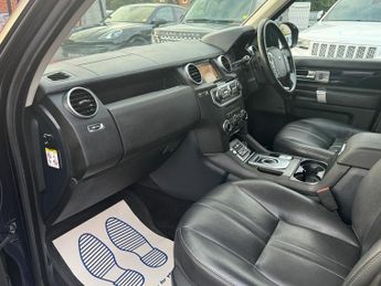 Land Rover Discovery 3.0 SD V6 Graphite SUV 5dr Diesel Auto 4WD Euro 6 (s/s) (256 bhp