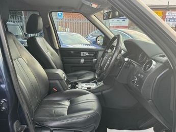 Land Rover Discovery 3.0 SD V6 Graphite SUV 5dr Diesel Auto 4WD Euro 6 (s/s) (256 bhp