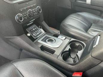 Land Rover Discovery 3.0 SD V6 Graphite SUV 5dr Diesel Auto 4WD Euro 6 (s/s) (256 bhp