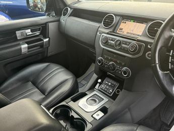 Land Rover Discovery 3.0 SD V6 Graphite SUV 5dr Diesel Auto 4WD Euro 6 (s/s) (256 bhp