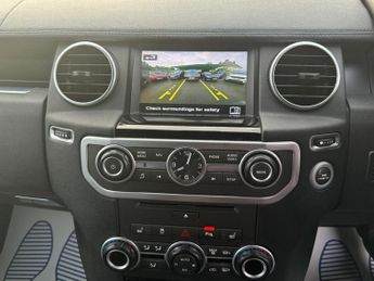 Land Rover Discovery 3.0 SD V6 Graphite SUV 5dr Diesel Auto 4WD Euro 6 (s/s) (256 bhp