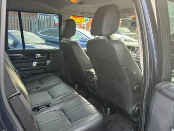 Land Rover Discovery 3.0 SD V6 Graphite SUV 5dr Diesel Auto 4WD Euro 6 (s/s) (256 bhp