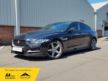 Jaguar XE R-SPORT