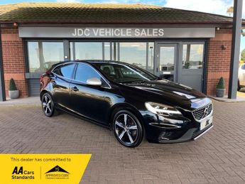 Volvo V40 2.0 D2 R-Design Nav Plus Hatchback 5dr Diesel Manual Euro 6 (s/s