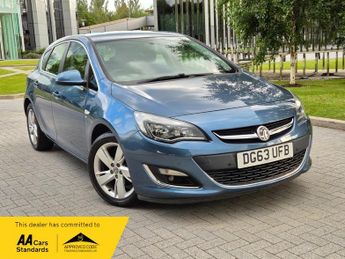 Vauxhall Astra 1.6 16v SRi Hatchback 5dr Petrol Auto Euro 5 (115 ps)