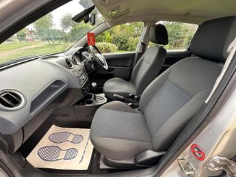 Ford Fiesta GHIA 16V