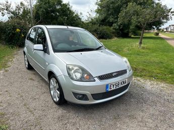 Ford Fiesta GHIA 16V