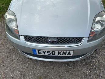 Ford Fiesta GHIA 16V