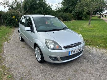 Ford Fiesta GHIA 16V