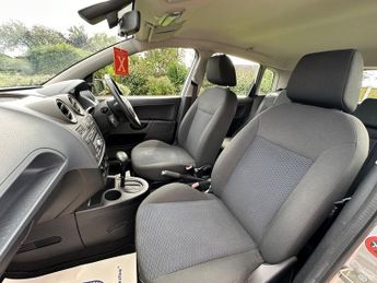 Ford Fiesta GHIA 16V