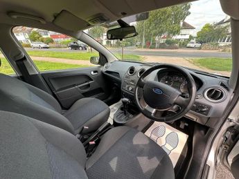 Ford Fiesta GHIA 16V