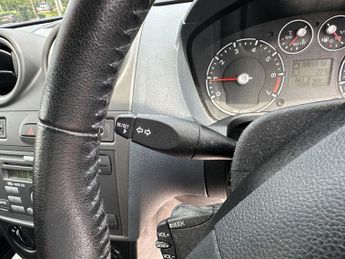 Ford Fiesta GHIA 16V