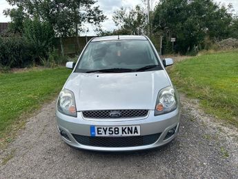 Ford Fiesta GHIA 16V