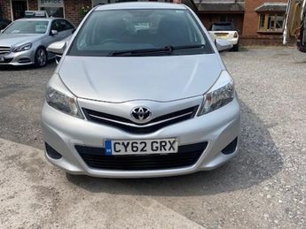 Toyota Yaris D-4D TR-SAT NAVIGATION-LOW MILEAGE-GREAT RUN AROUND TOWN-8 SERVI