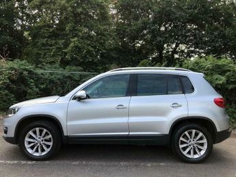 Volkswagen Tiguan 2.0 TDI BlueMotion Tech SE DSG 4WD Euro 5 (s/s) 5dr