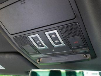 Land Rover Defender 110 D250 MHEV HSE - VAT Qualifying - Price Includes VAT