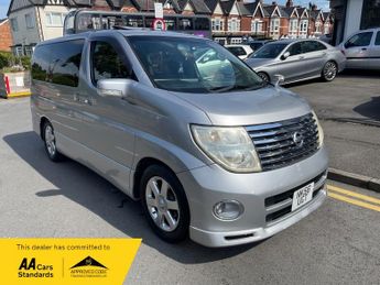 Nissan Elgrand 