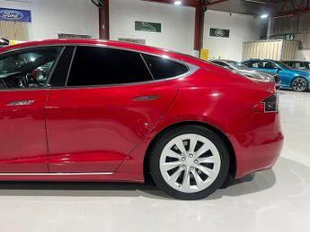Tesla Model S MODEL S 75D (DUAL MOTOR) AUTO 4WD AUTO-PILOT
