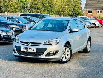 Vauxhall Astra 1.6 16v Design Euro 5 5dr