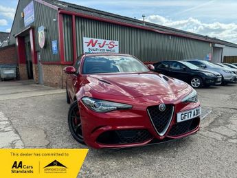 Alfa Romeo Giulia V6 BITURBO QUADRIFOGLIO