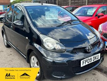 Toyota AYGO 1.0 VVT-i Black Euro 4 5dr 67BHP