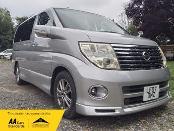 Nissan Elgrand Highway star