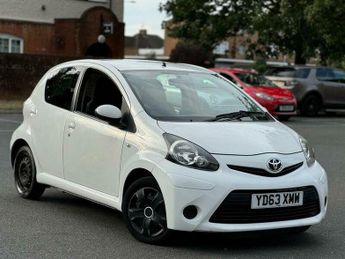 Toyota AYGO 1.0 VVT-i Move Euro 5 5dr