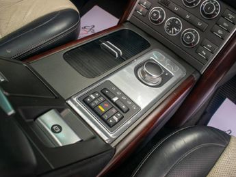 Land Rover Range Rover TDV8 AUTOBIOGRAPHY - 3 Owners - Big Spec!