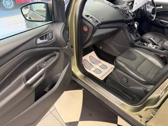 Ford Kuga TITANIUM TDCI AUTO DIESEL 89000 MILES 4X4 LEATHER