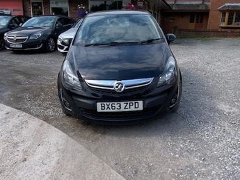 Vauxhall Corsa SXI AC Ideal first car with low tax runs really nice with servic