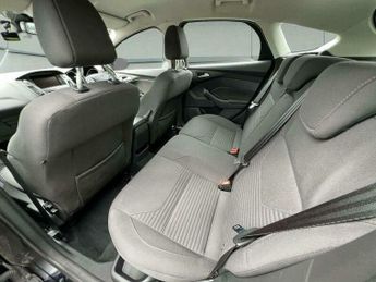 Ford Focus 1.0T EcoBoost Titanium Auto Euro 6 (s/s) 5dr